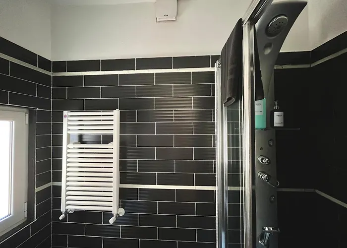 Square In Centro Citta * Sarzana